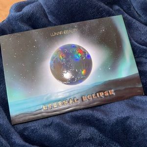 Lunar Beauty Eternal Eclipse Eyeshadow Palette